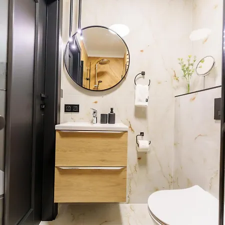 Lighthouse - Reymonta Przy Deptaku Kołobrzeg