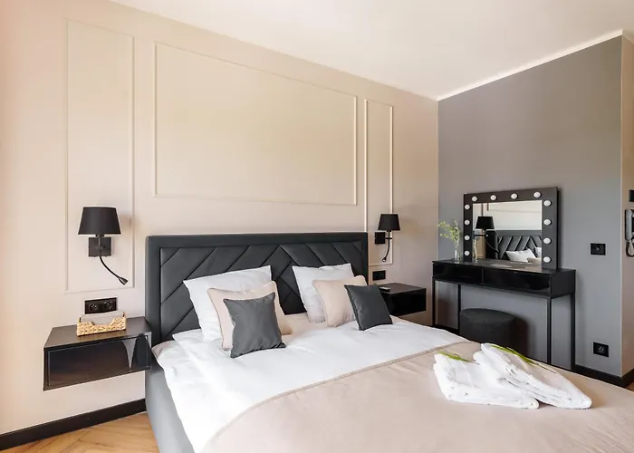 Апартаменты Lighthouse - Reymonta Przy Deptaku *