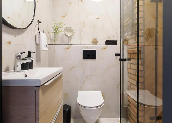 Lighthouse - Reymonta Przy Deptaku Колобжег