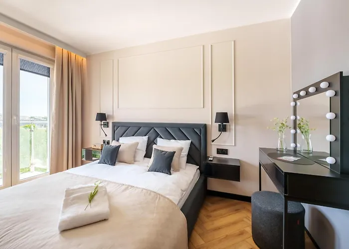 Lighthouse - Reymonta Przy Deptaku Апартаменты *